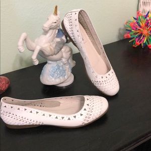 Cute white, Steve Madden ballerinas
